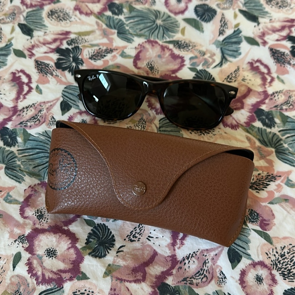 Ray-Ban New Wayfarer Polarized Tortoise
